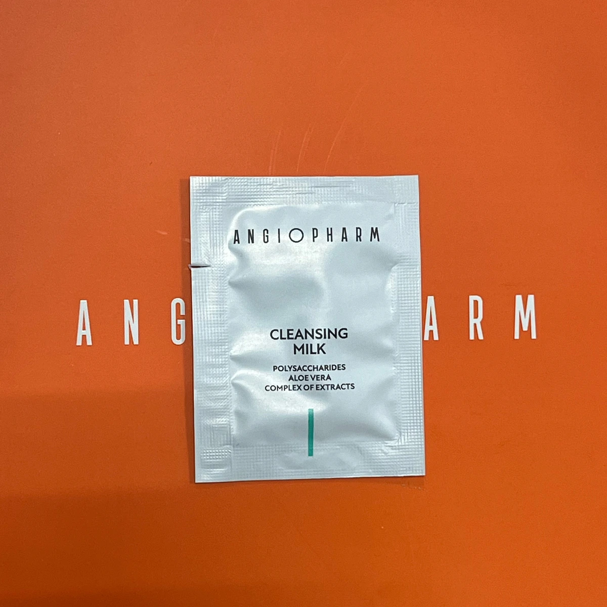 ANGIOPHARM Пробник Очищающее молочко, 3 мл