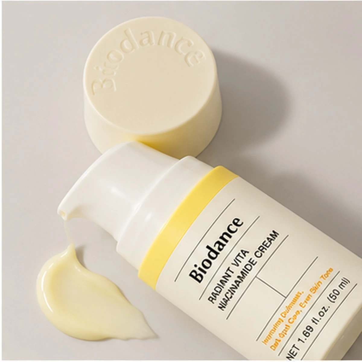 Купить Осветляющий крем с 5% ниацинамидом для сияния кожи Biodance Radiant Vita Niacinamide Cream, 50 мл BIODANCE Осветляющий крем с 5% ниацинамидом для сияния кожи Biodance Radiant Vita Niacinamide Cream, 50 мл
