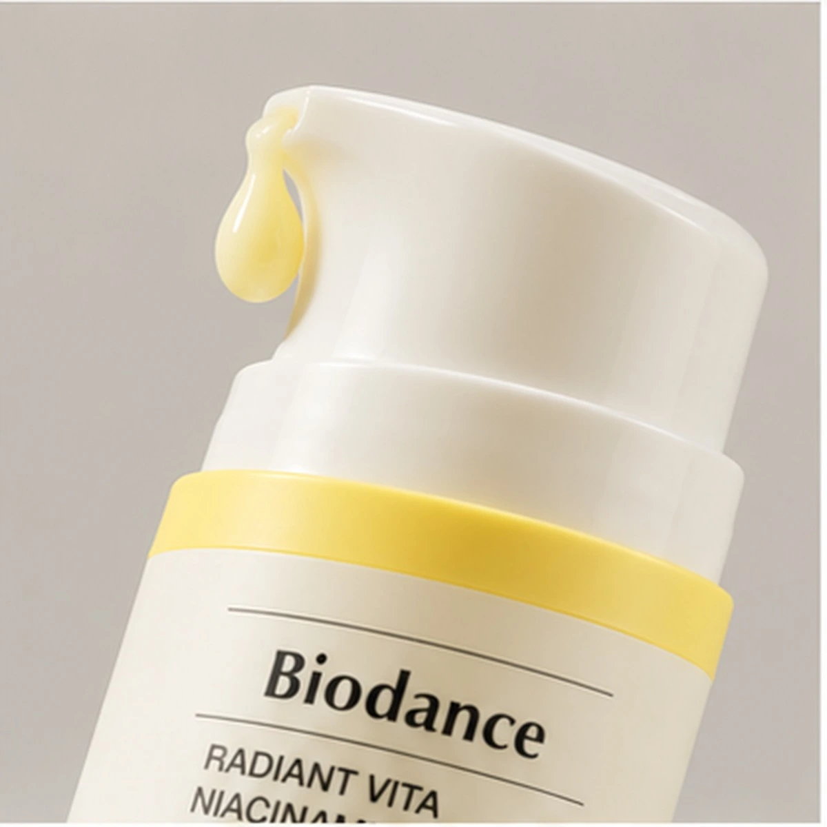 Купить Осветляющий крем с 5% ниацинамидом для сияния кожи Biodance Radiant Vita Niacinamide Cream, 50 мл BIODANCE Осветляющий крем с 5% ниацинамидом для сияния кожи Biodance Radiant Vita Niacinamide Cream, 50 мл