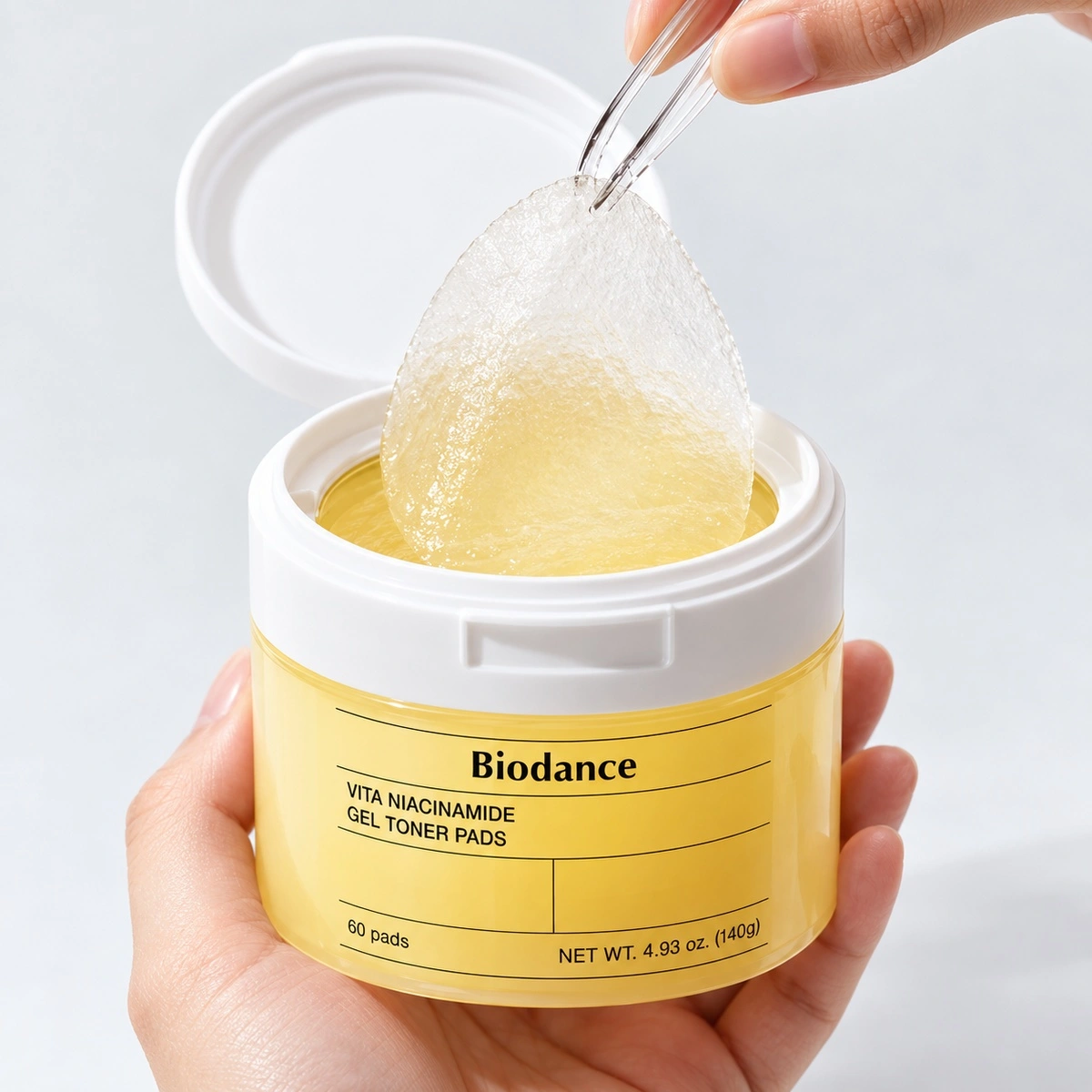 Купить Осветляющие пэды с ниацинамидом для сияния кожи Biodance Vita Niacinamide Gel Toner Pad, 60 пэдов BIODANCE Осветляющие пэды с ниацинамидом для сияния кожи Biodance Vita Niacinamide Gel Toner Pad, 60 пэдов
