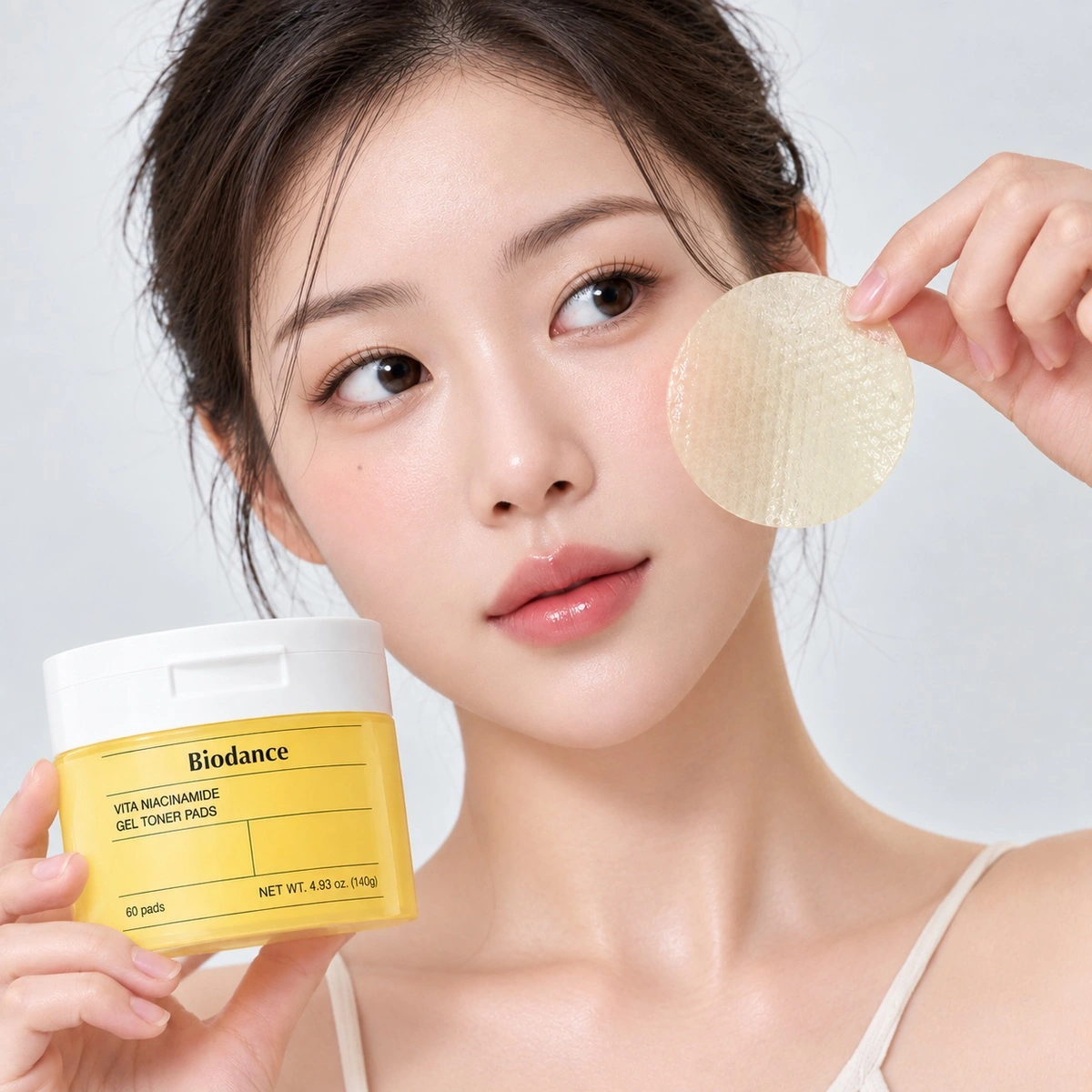 Купить Осветляющие пэды с ниацинамидом для сияния кожи Biodance Vita Niacinamide Gel Toner Pad, 60 пэдов BIODANCE Осветляющие пэды с ниацинамидом для сияния кожи Biodance Vita Niacinamide Gel Toner Pad, 60 пэдов